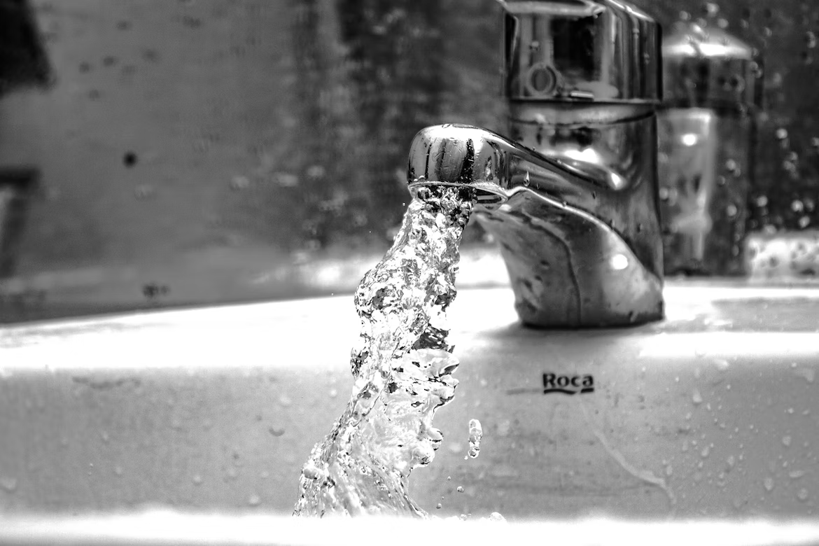 Self-cultivation Stainless steel Sink Vessel Faucet Basin Handle Lavatory Faucet, Chrome